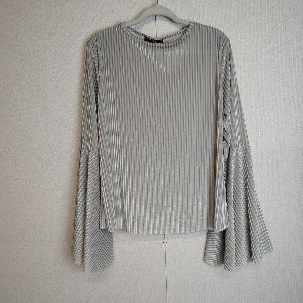L&B Lucky & Blessed L Silver Velvet Bell Sleeve Top Ribbed Boho Disco